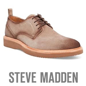 Steve Madden Voyagee Suede Oxford Shoe